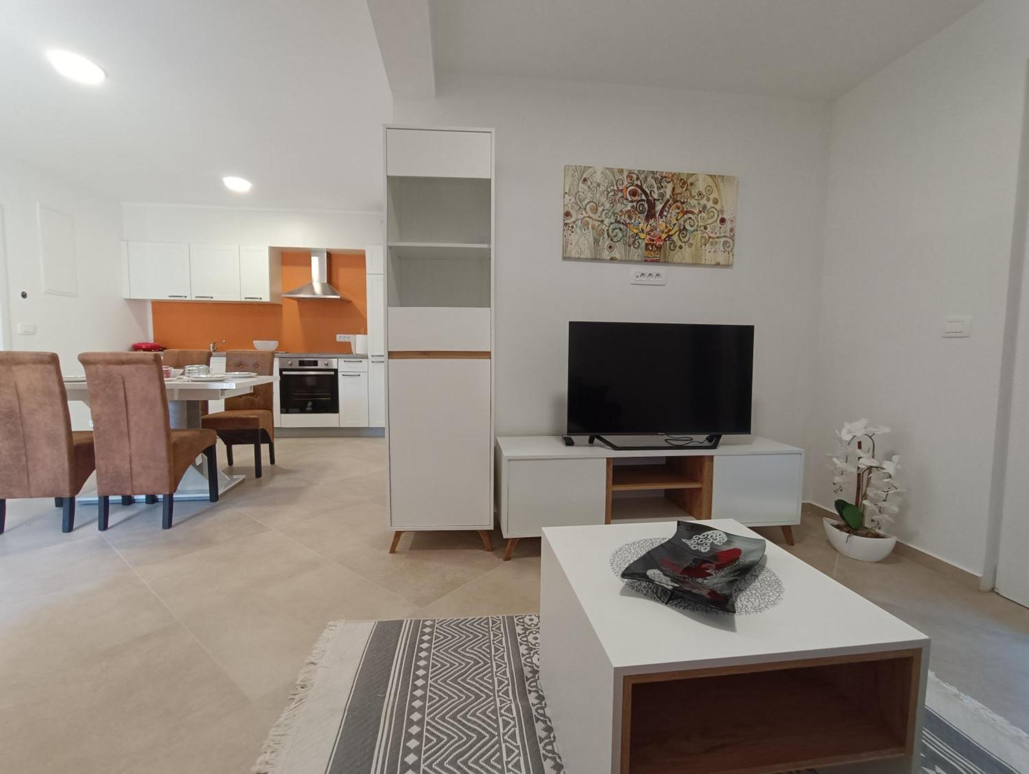 Apartment Apartma Lana *